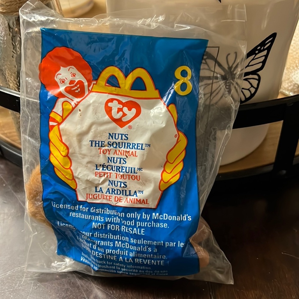 TY Teenie Beanie Babies Nuts the Squirrel